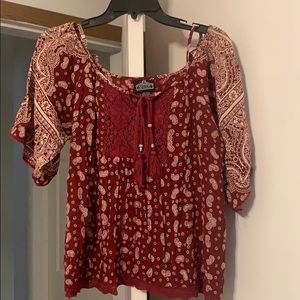 Women’s maroon top